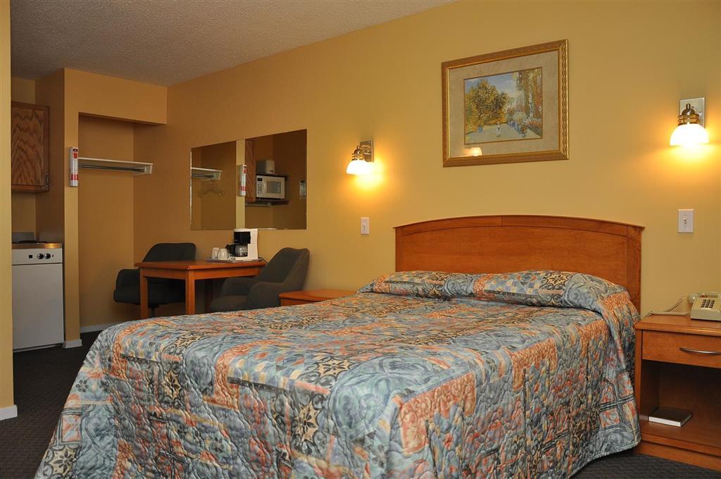 Canadas Best Value Inn Kelowna Quarto foto